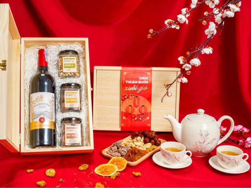 quà Tết cho nhân viên văn phòng