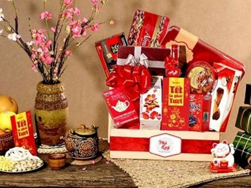 quà Tết cho nhân viên văn phòng