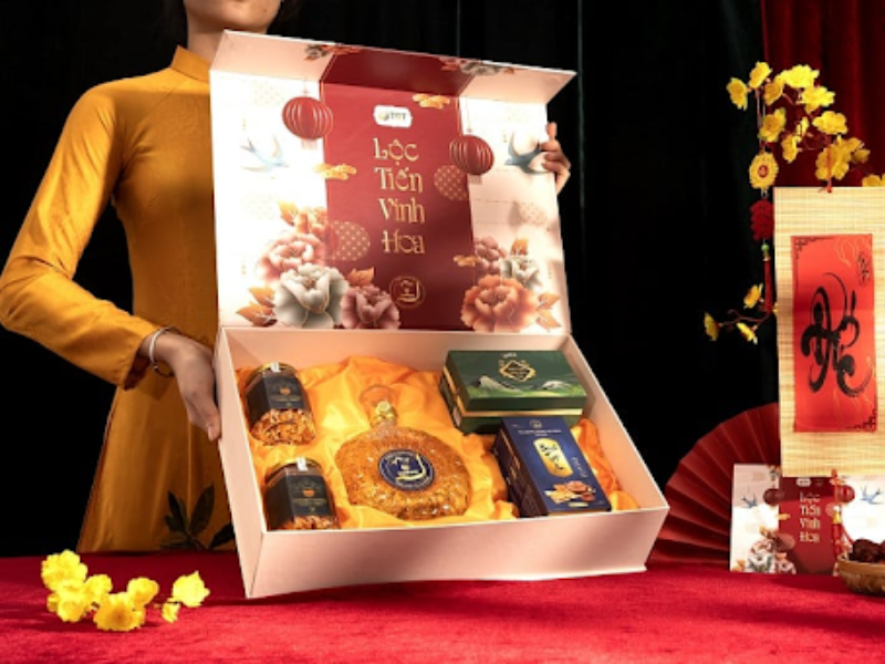 Hộp quà Tết Legacy Diamond